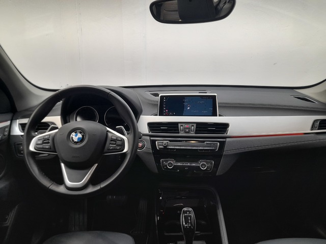 BMW X1 xDrive20d color Blanco. Año 2021. 140KW(190CV). Diésel. En concesionario Cabrero Motorsport de Huesca