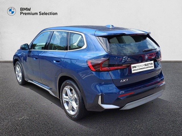 BMW iX1 eDrive20 color Azul. Año 2025. 150KW(204CV). Eléctrico. En concesionario Marmotor de Las Palmas