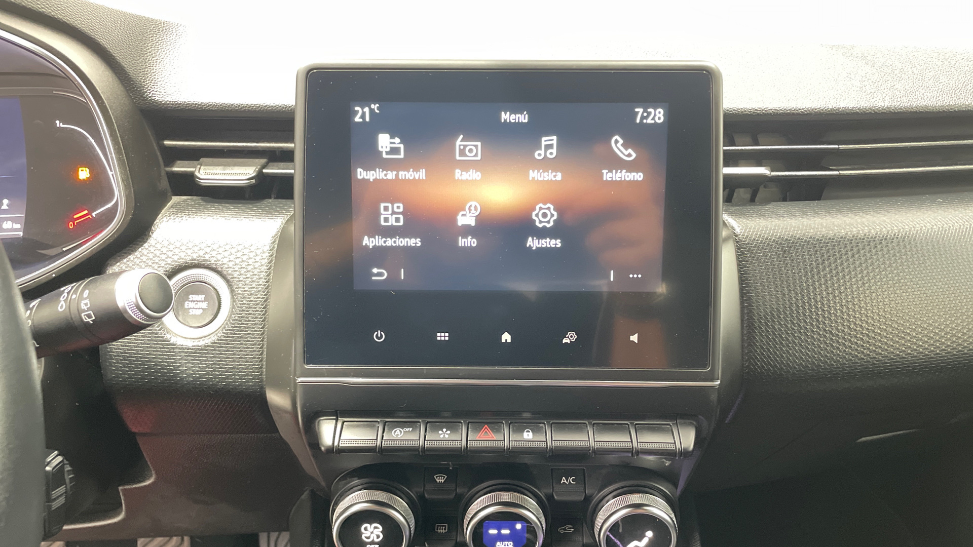 Renault Clio TCe 90 - 11