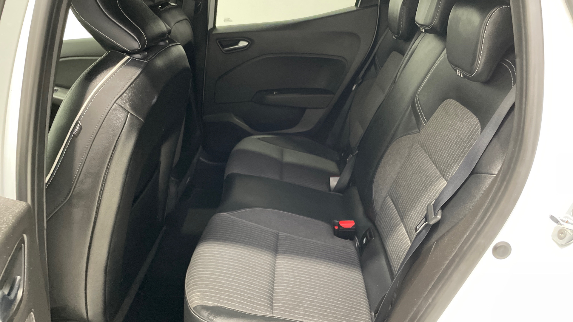 Renault Clio TCe 90 - 12