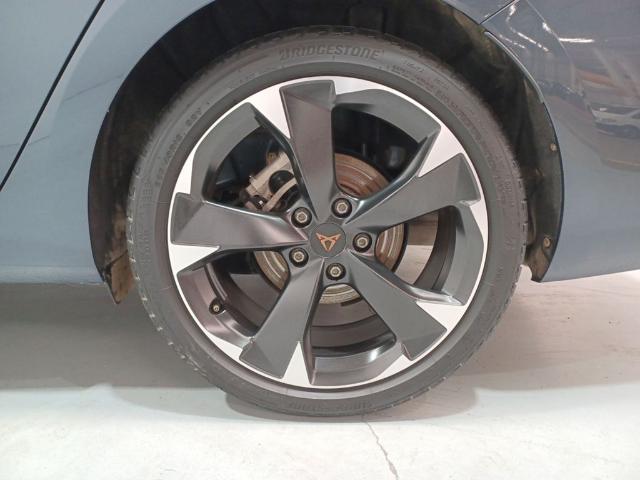 CUPRA Leon Sportstourer 1.5 eTSI DSG 110 kW (150 CV)