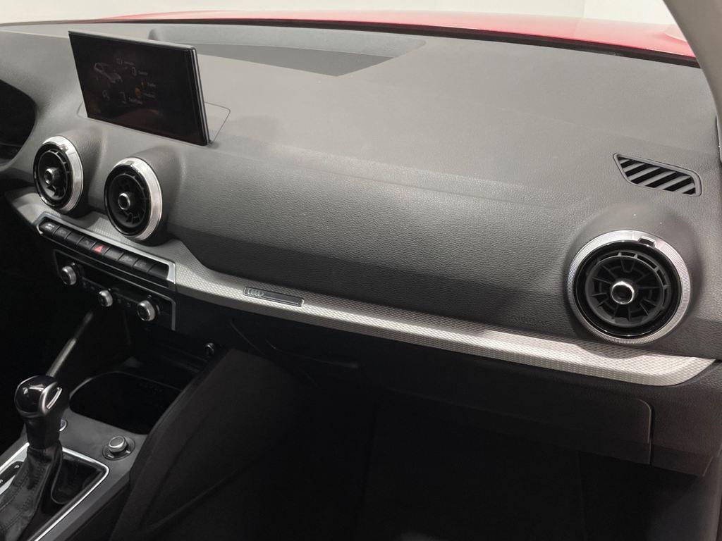 Audi Q2 35 TDI - 12