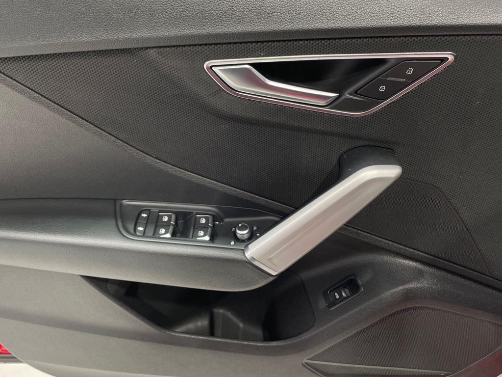 Audi Q2 35 TDI - 14