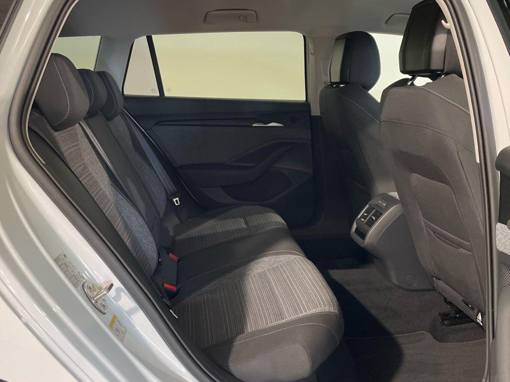 Skoda Superb Combi 1.5 TSI m-HEV - 6