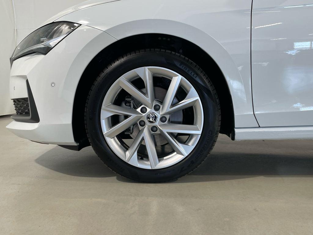 Skoda Superb Combi 1.5 TSI m-HEV - 8