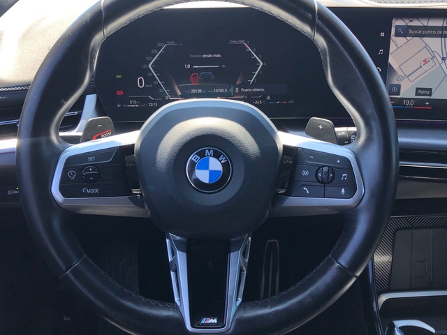 BMW X1 sDrive18i color Negro. Año 2023. 100KW(136CV). Gasolina. En concesionario Proa Premium Palma de Baleares