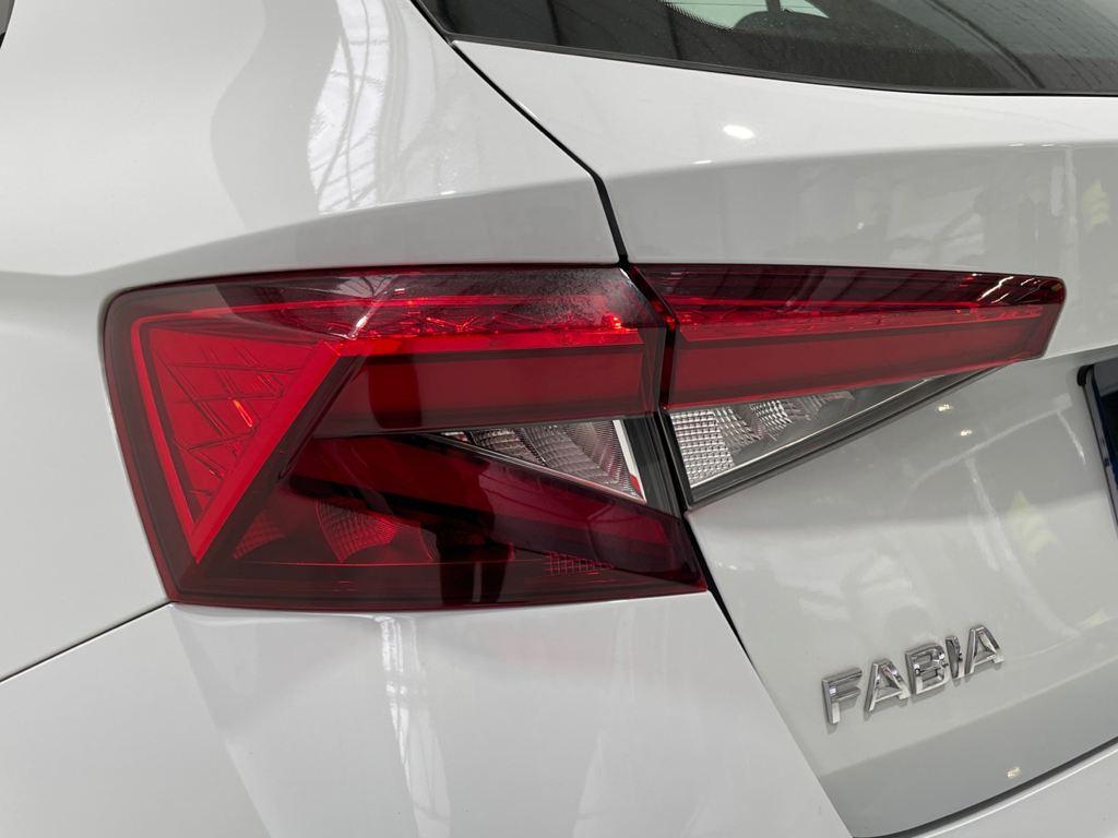 Skoda Fabia 1.0 TSI - 19
