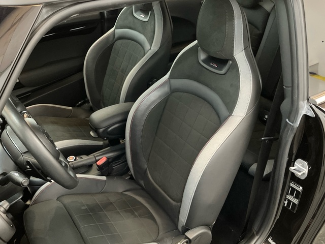 fotoG 10 del MINI MINI 3 Puertas John Cooper Works 170 kW (231 CV) 231cv Gasolina del 2019 en Baleares