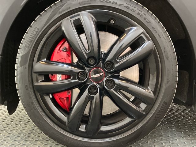 fotoG 15 del MINI MINI 3 Puertas John Cooper Works 170 kW (231 CV) 231cv Gasolina del 2019 en Baleares