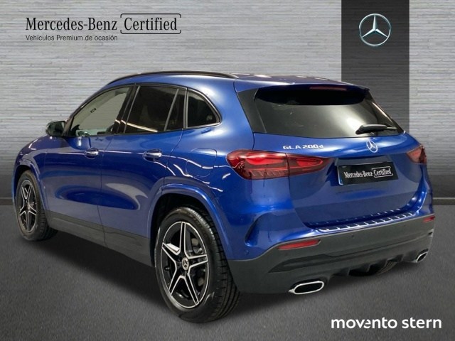 Mercedes-Benz GLA 200 D - 4