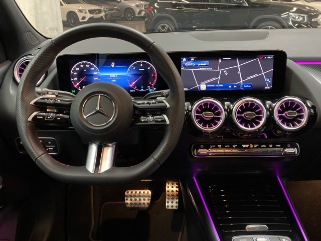 Mercedes-Benz GLA 200 D - 8
