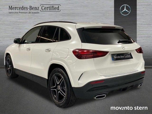 Mercedes-Benz GLA 200 D - 4