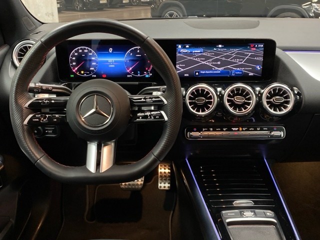 Mercedes-Benz GLA 200 D - 8