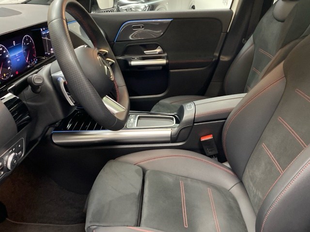 Mercedes-Benz GLA 200 D - 7