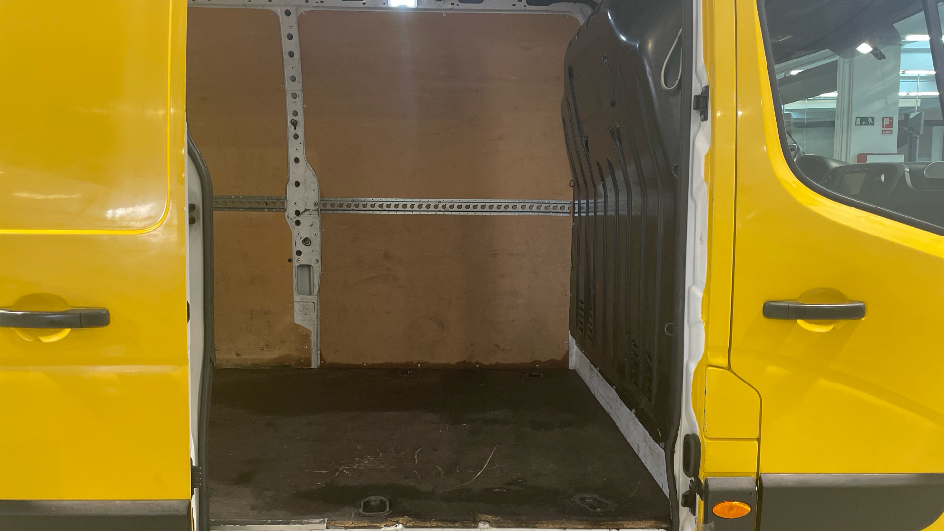 Renault Master Furgon dCi 170 - 12