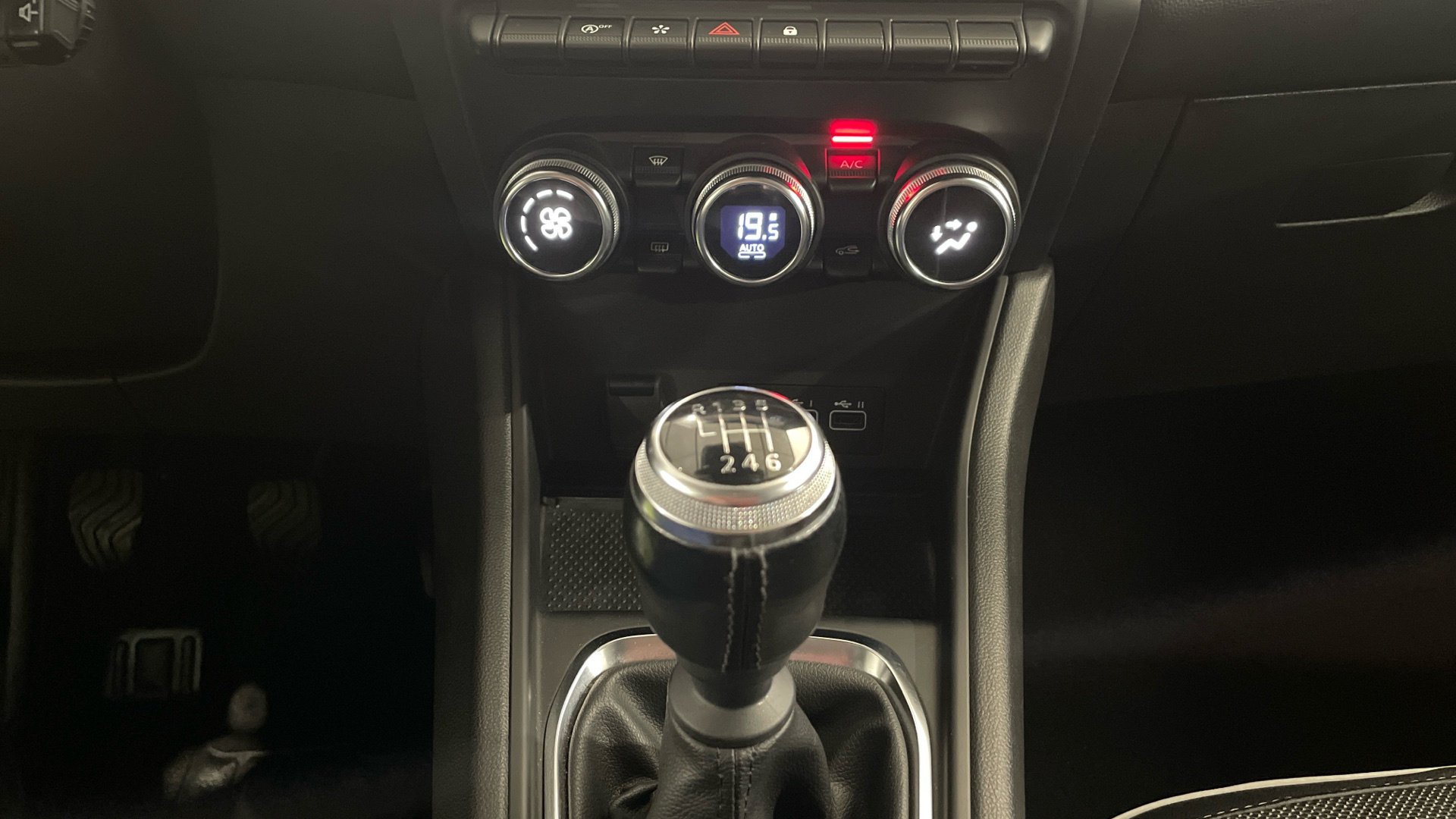 Renault Captur TCe 90 - 16