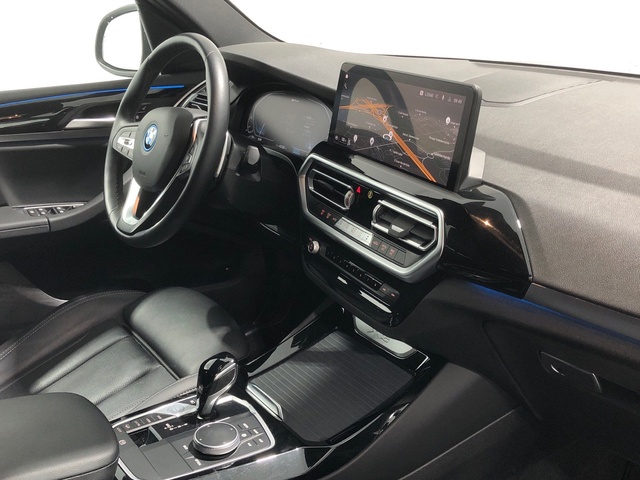BMW X3 xDrive30e color Azul. Año 2022. 215KW(292CV). Híbrido Electro/Gasolina. En concesionario Auto Premier, S.A. - ALCALÁ DE HENARES de Madrid