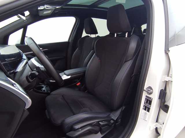 BMW Serie 2 218d Active Tourer color Blanco. Año 2024. 110KW(150CV). Diésel. En concesionario Augusta Aragon S.A. de Zaragoza