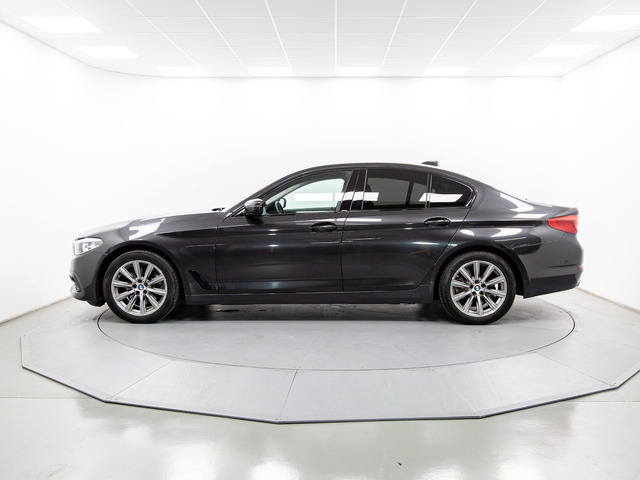 BMW Serie 5 520i color Gris. Año 2020. 135KW(184CV). Gasolina. En concesionario Móvil Begar Alicante de Alicante