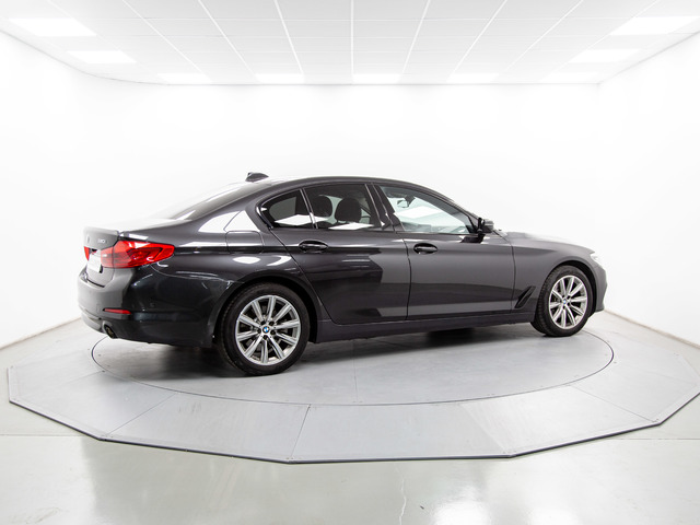 BMW Serie 5 520i color Gris. Año 2020. 135KW(184CV). Gasolina. En concesionario Móvil Begar Alicante de Alicante