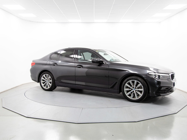 BMW Serie 5 520i color Gris. Año 2020. 135KW(184CV). Gasolina. En concesionario Móvil Begar Alicante de Alicante