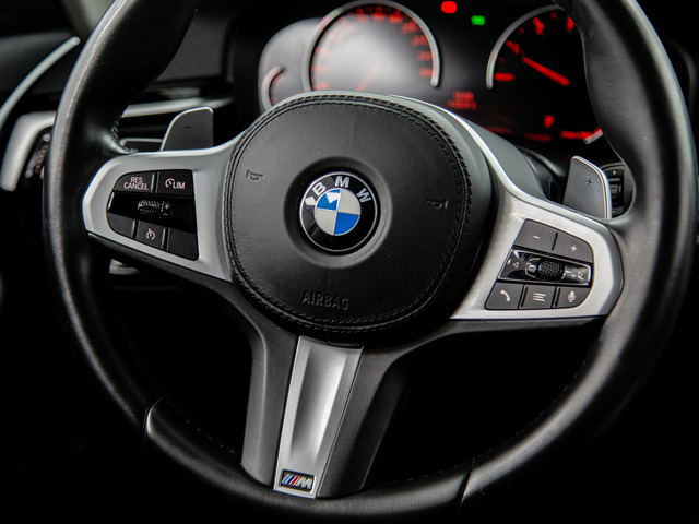 BMW Serie 5 520i color Gris. Año 2020. 135KW(184CV). Gasolina. En concesionario Móvil Begar Alicante de Alicante