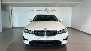 Fotos de BMW Serie 3 320e color Blanco. Año 2022. 150KW(204CV). Híbrido Electro/Gasolina. En concesionario BYmyCAR Madrid - Alcalá de Madrid