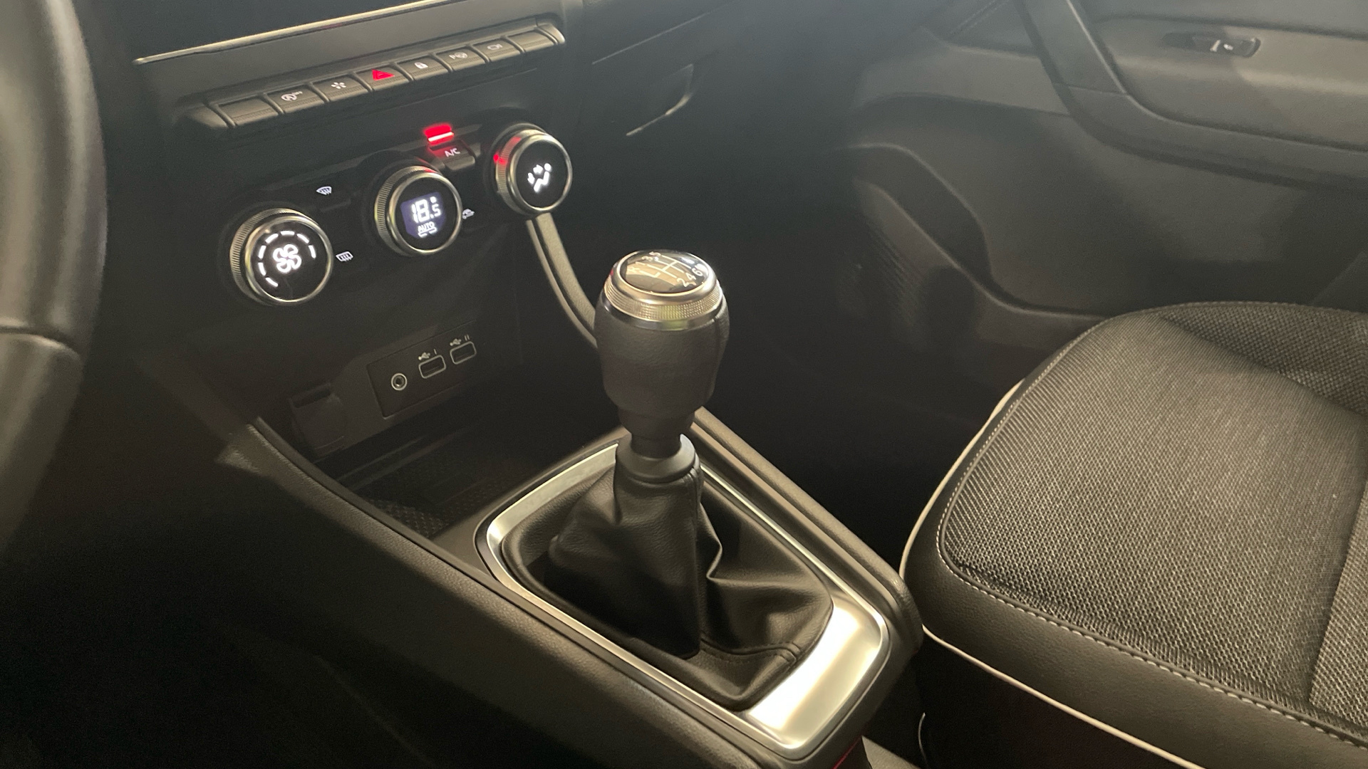 Renault Captur TCe 90 - 17