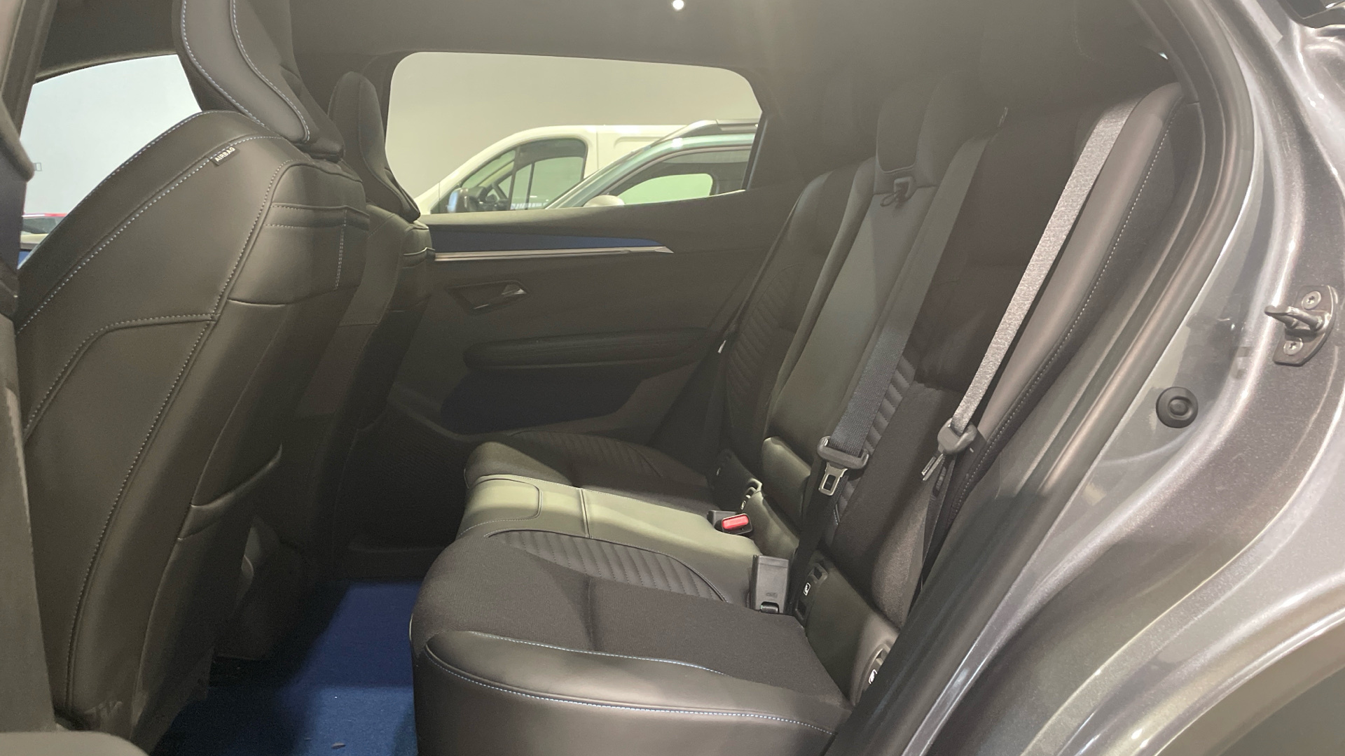 Renault Scenic E-Tech 218 - 12