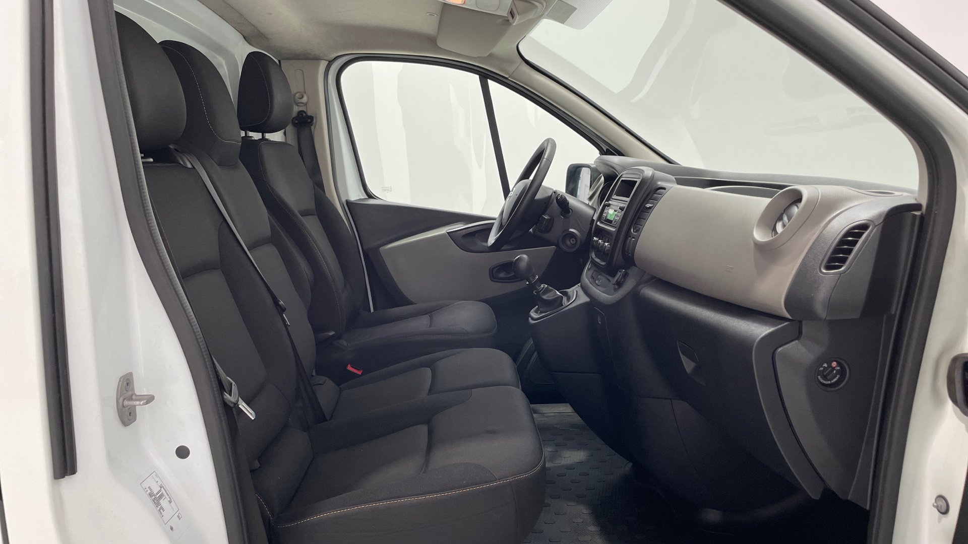 Nissan NV300 Furgon 1.6 dCi - 7