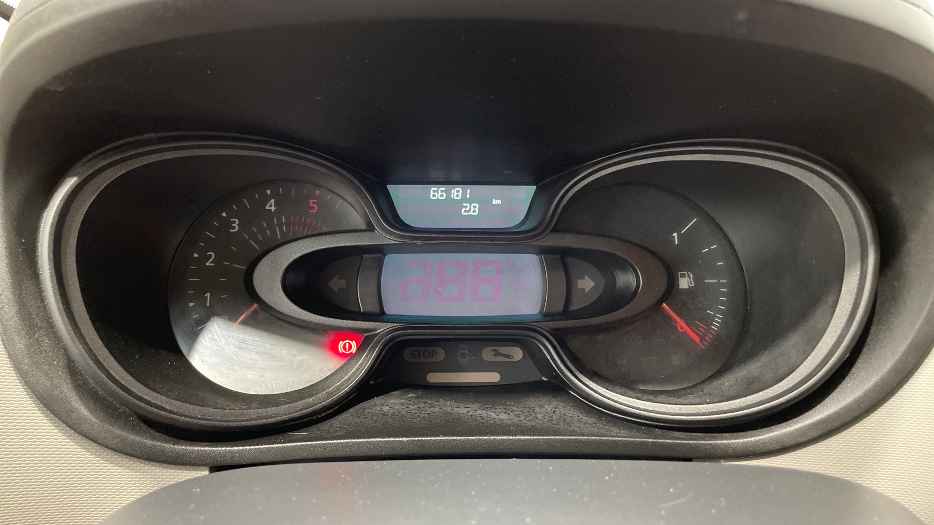 Nissan NV300 Furgon 1.6 dCi - 10