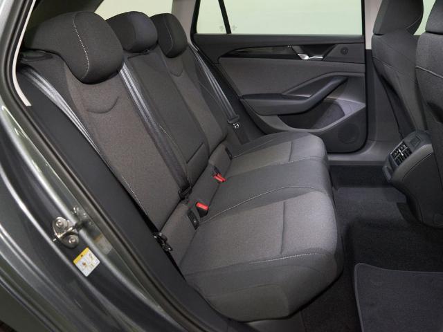 Volkswagen Passat Variant eHybrid PHEV 150 kW (204 CV) DSG