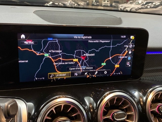 Mercedes-Benz GLB GLB 200 d - 16