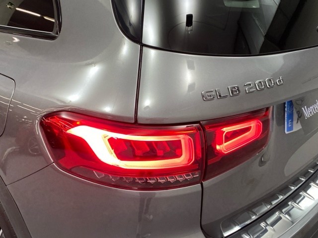 Mercedes-Benz GLB GLB 200 d - 17