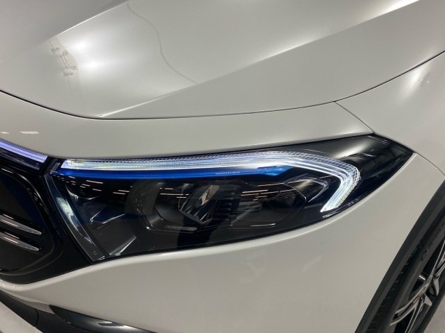 Mercedes-Benz EQA 250 - 12