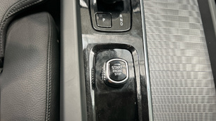 Volvo XC60 T6 Recharge Plus Dark AWD Auto 257 kW (350 CV) - 23 Volvo XC60 T6 Ocasión 257 KW (350CV) - 23