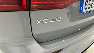 Volvo XC60 T6 Recharge Plus Dark AWD Auto 257 kW (350 CV) - 36 Volvo XC60 T6 Ocasión 257 KW (350CV) - 36