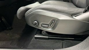 Volvo XC60 T6 Recharge Plus Dark AWD Auto 257 kW (350 CV) - 44 Volvo XC60 T6 Ocasión 257 KW (350CV) - 44