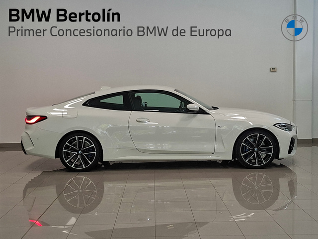 BMW Serie 4 420d Coupe color Blanco. Año 2021. 140KW(190CV). Diésel. En concesionario Automoviles Bertolin, S.L. de Valencia