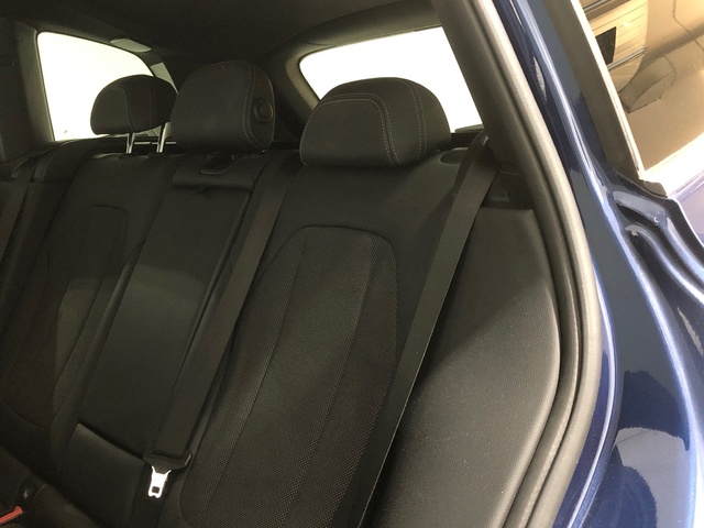 BMW X3 xDrive20d color Azul. Año 2018. 140KW(190CV). Diésel. En concesionario Auto Premier, S.A. - MADRID de Madrid