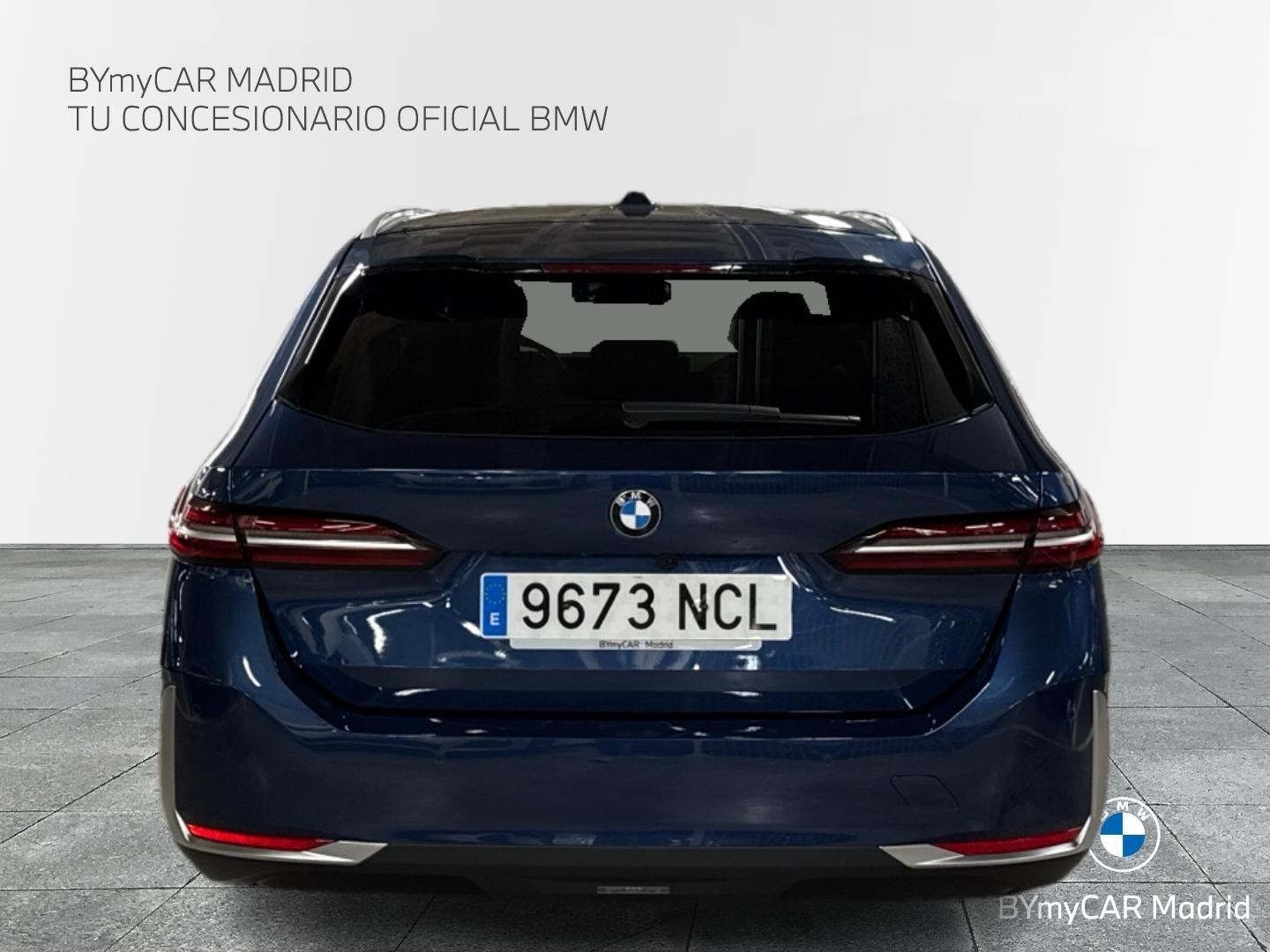 BMW Serie 5 520d Touring color Azul. Año 2025. 145KW(197CV). Híbrido Electro/Diesel. En concesionario BYmyCAR Madrid - Alcalá de Madrid