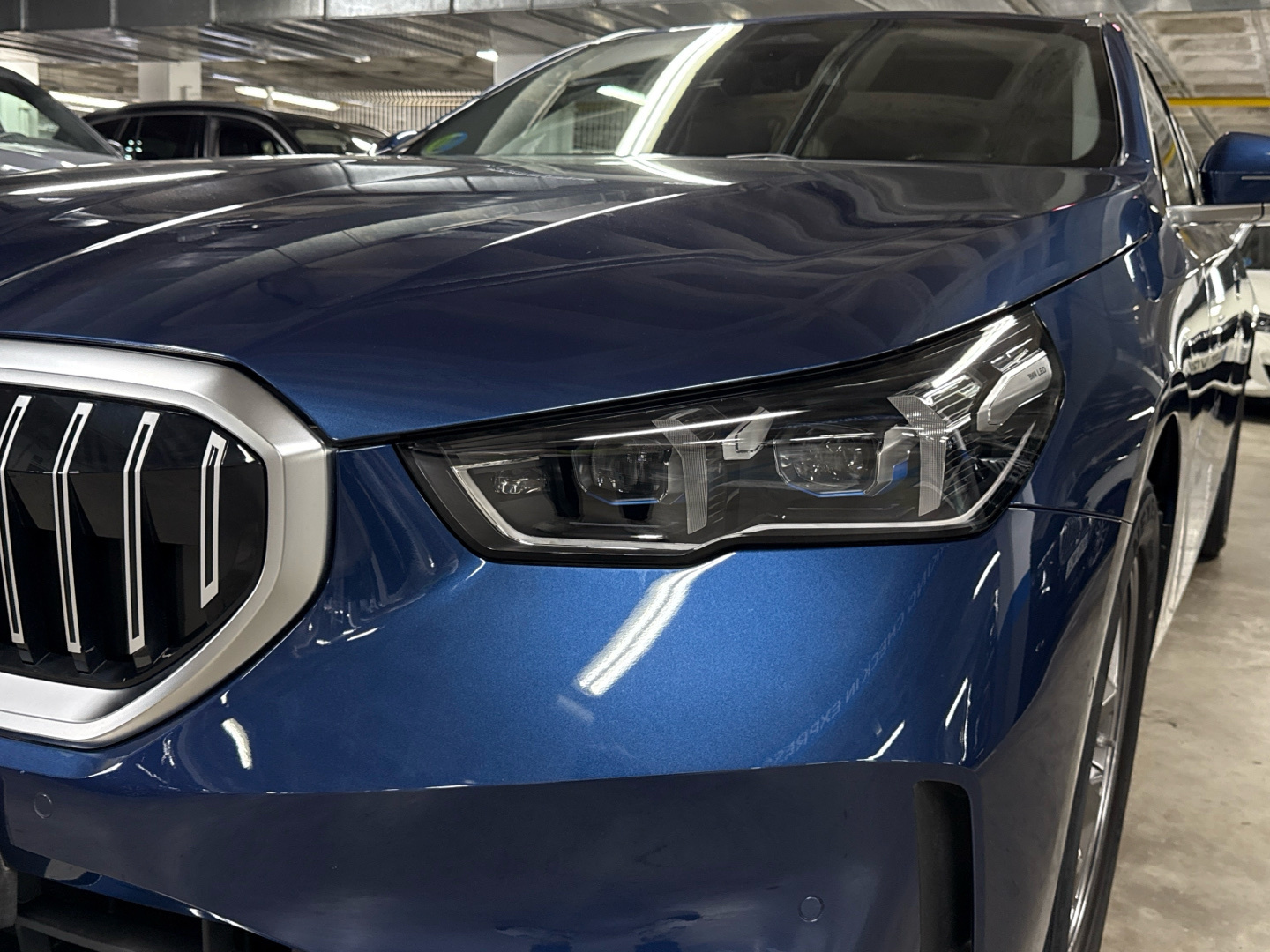 BMW Serie 5 520d Touring color Azul. Año 2025. 145KW(197CV). Híbrido Electro/Diesel. En concesionario BYmyCAR Madrid - Alcalá de Madrid