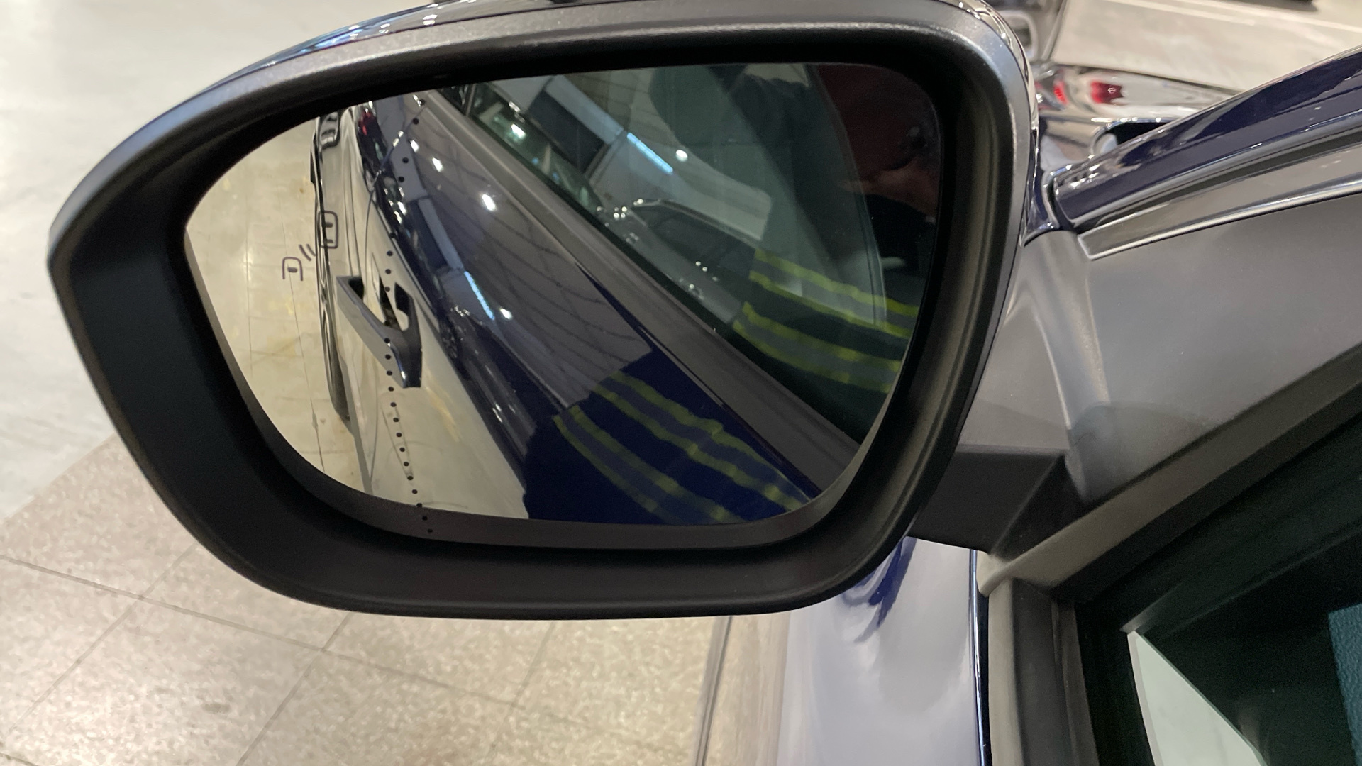 Renault Megane E-Tech EV60 - 14