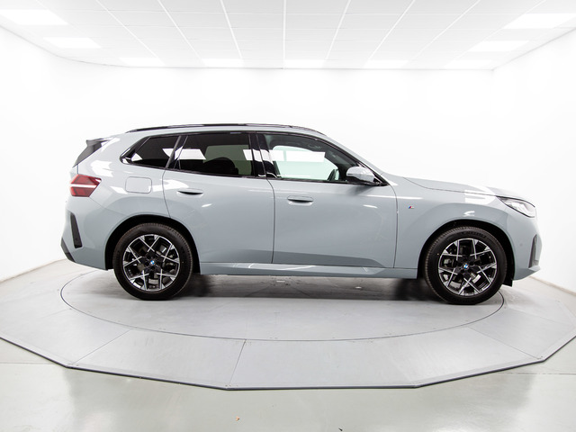 BMW X3 xDrive20d color Gris. Año 2025. 145KW(197CV). Diésel. En concesionario Móvil Begar Alicante de Alicante