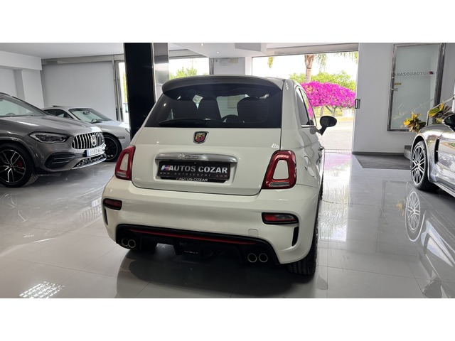 Abarth 500 1.4 16v T-Jet 595 107 kW (145 CV)