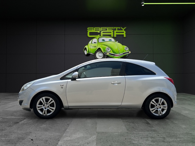 Opel Corsa 1.2 111 Years 63 kW (85 CV)