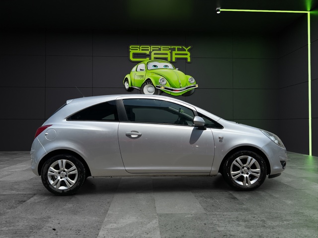 Opel Corsa 1.2 111 Years 63 kW (85 CV)