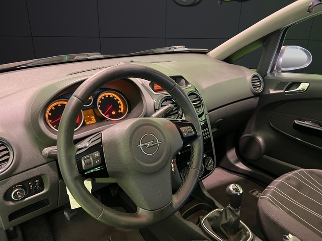 Opel Corsa 1.2 111 Years 63 kW (85 CV)