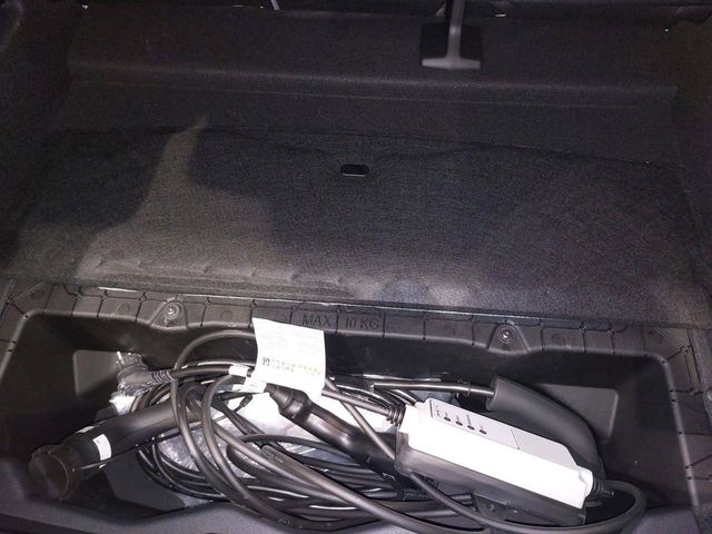 Foto 9 Renault Megane E-Tech Equilibre EV40 standard ch. 96 kW (130 CV)