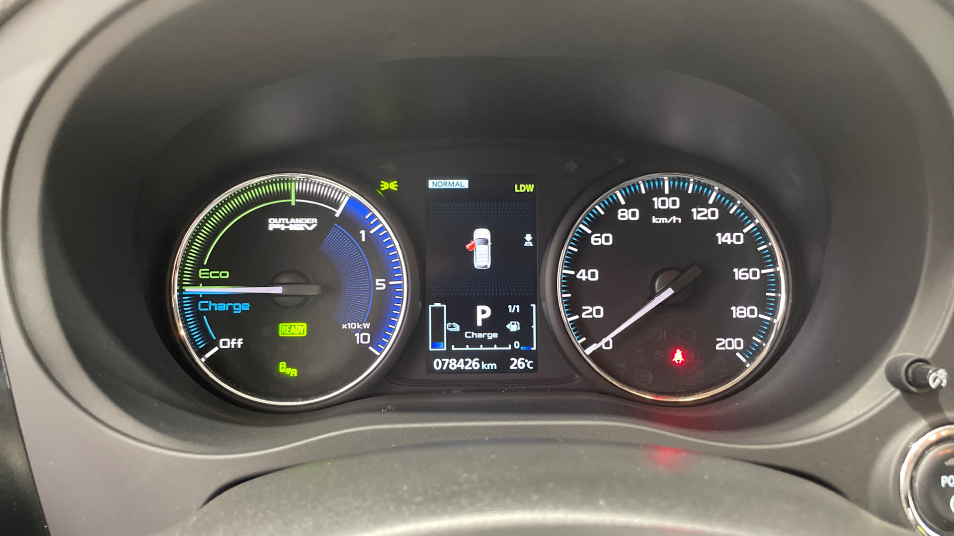 Mitsubishi Outlander 2.4 PHEV - 6